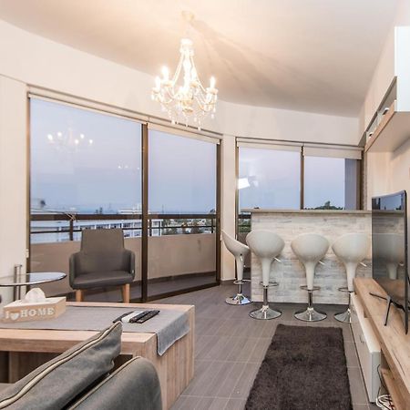 Sea View Flat 301 Apartment Larnaca Bagian luar foto